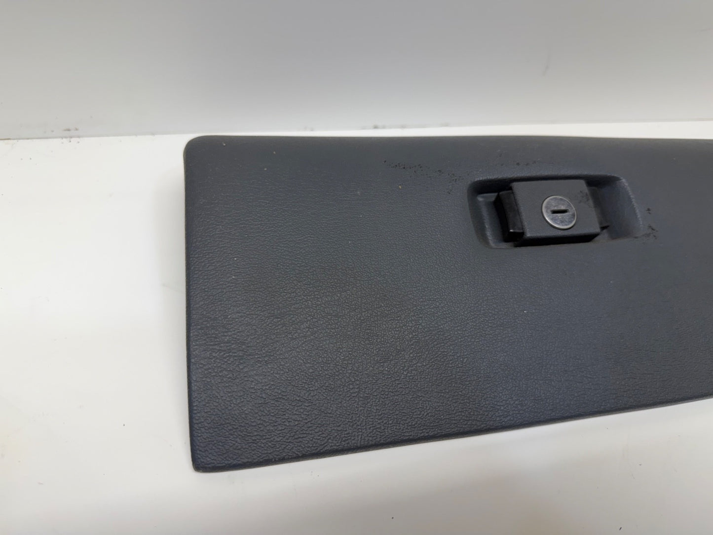 1987-1996 JEEP CHEROKEE XJ GLOVE BOX LID COMPARTMENT GRAY Door Grey OEM Factory
