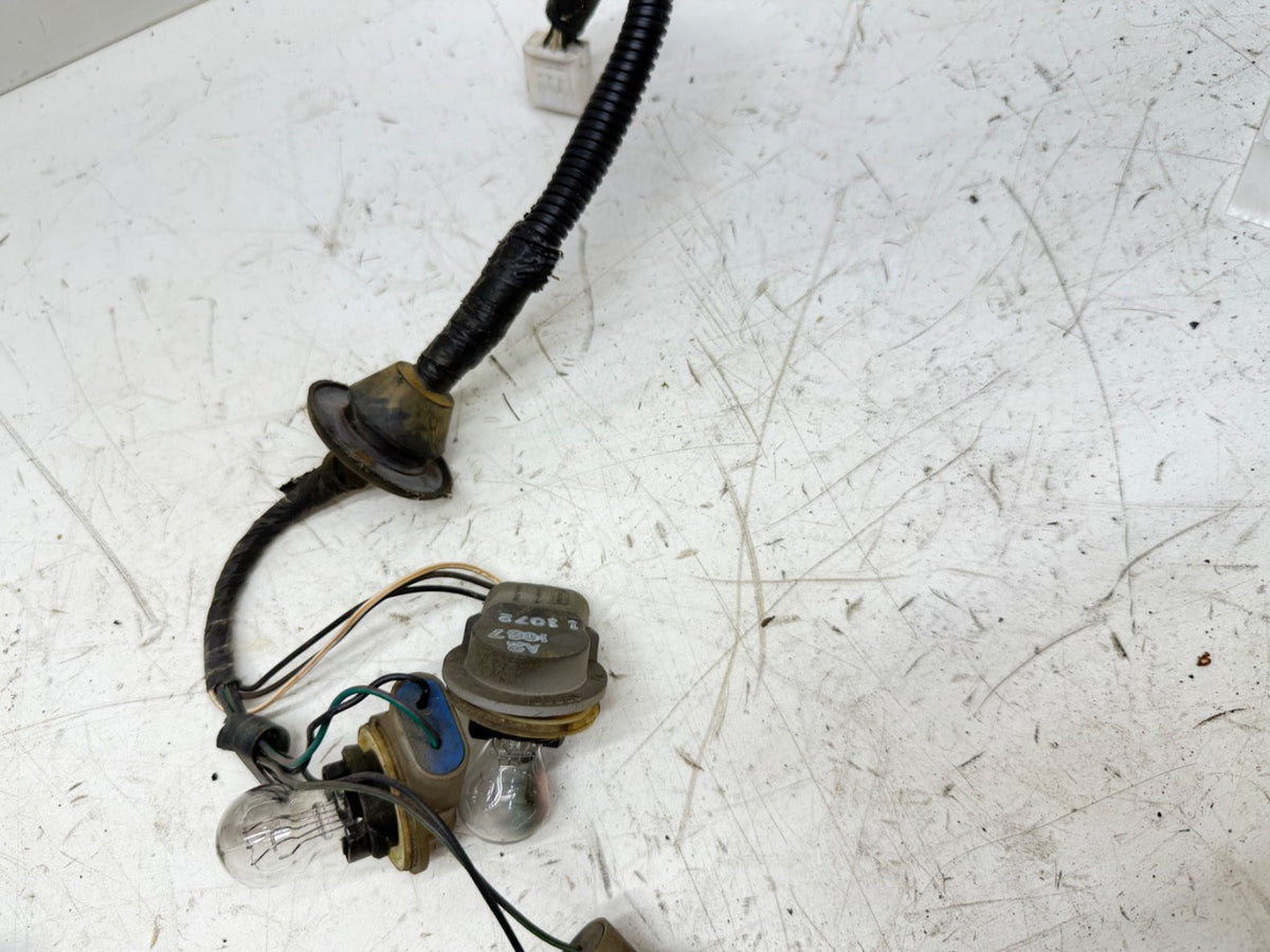 97-01 Jeep Cherokee XJ Tail Light Wiring Harness Left Right Plug Taillight Pair