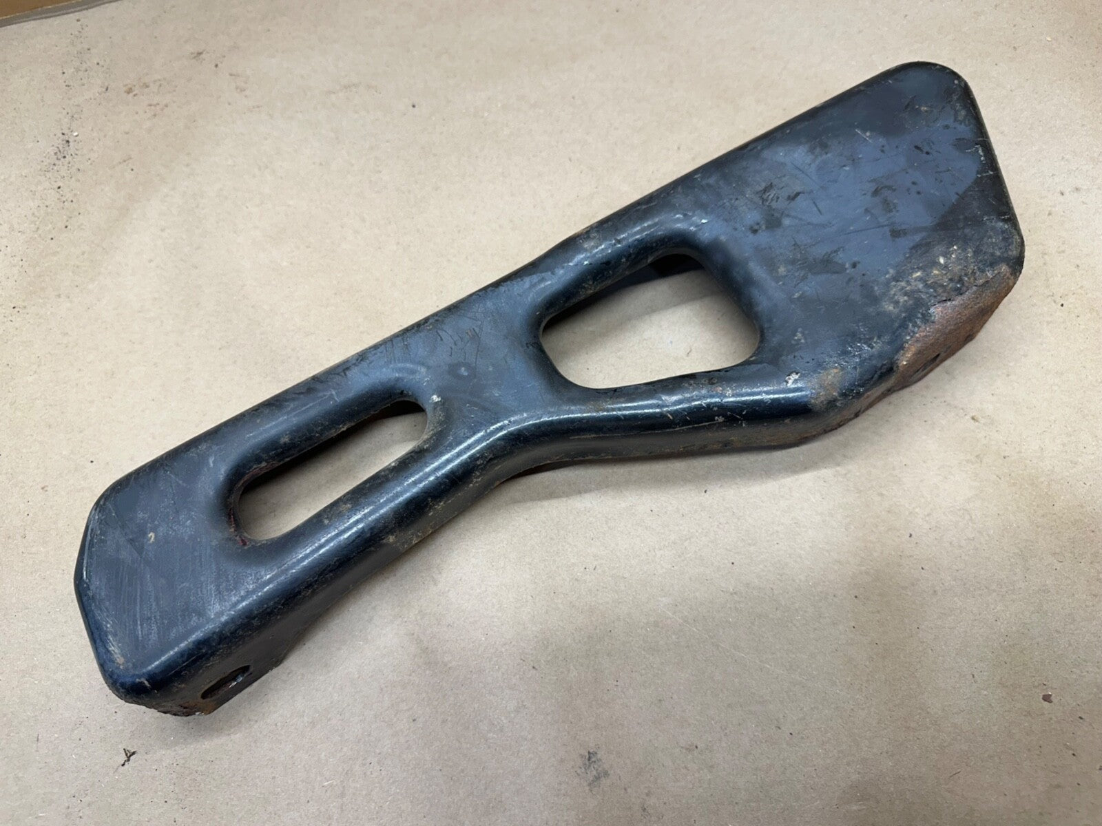 97-02 Jeep TJ Wrangler Front SEAT MOUNT Bracket Fixed Rail Drivers Left ONLY OEM
