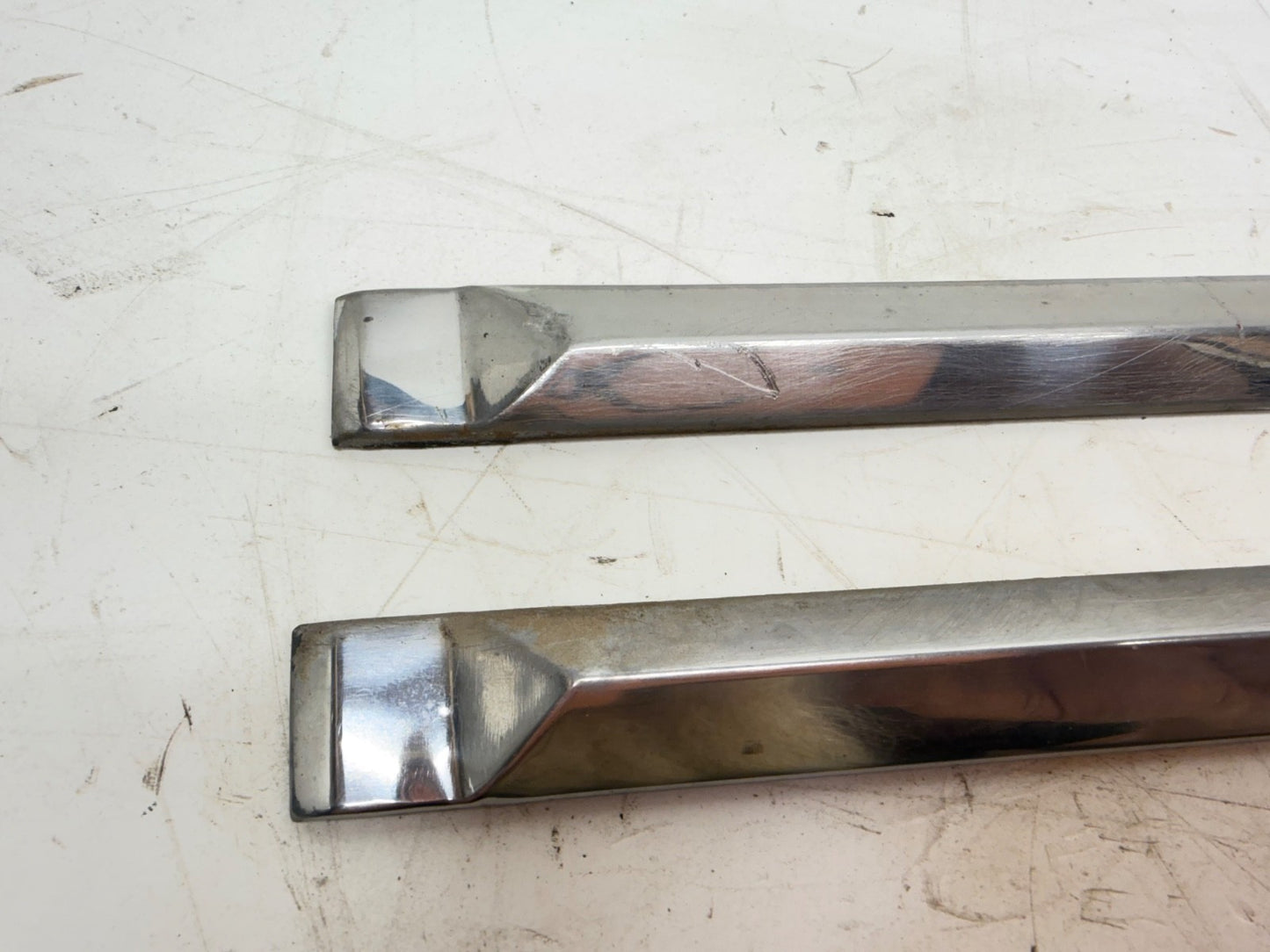 63-79 Cherokee Wagoneer Stainless Chrome Trim Rear Passenger Fender Hood Back