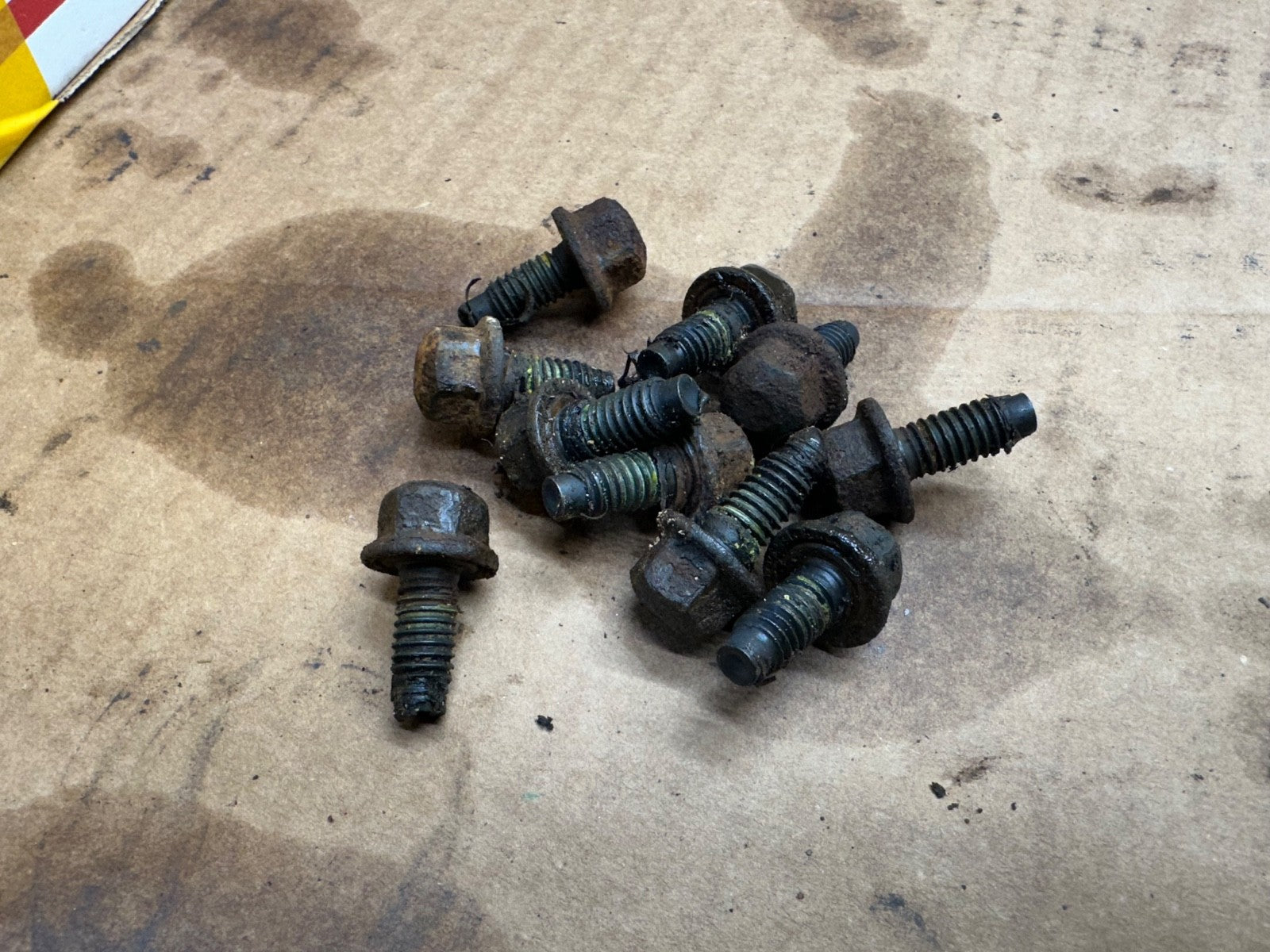 94-04 Ford Mustang Explorer 8.8 Differential Cover Bolts Bolt Set of 10 Factory