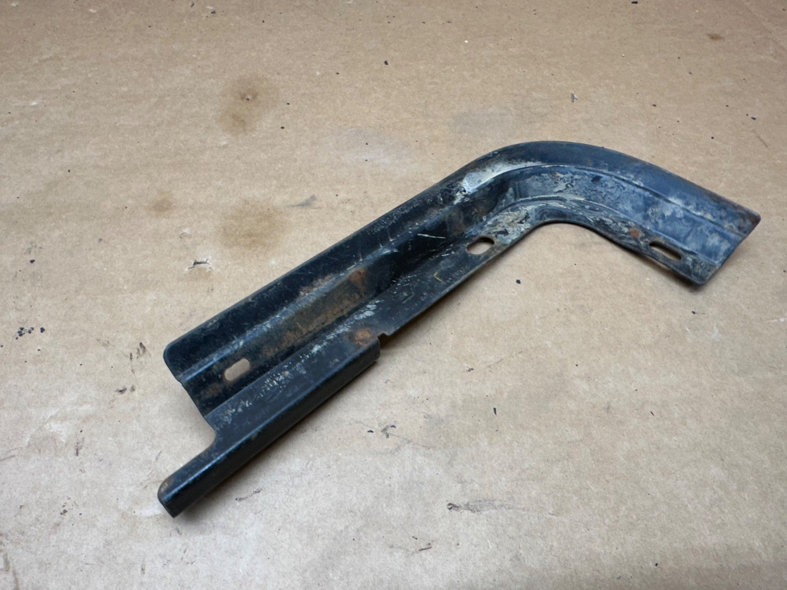 Jeep Wrangler YJ Rear Soft Top 87-95 Rail Bracket Right OEM Corner Passenger OE